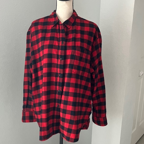 GAP Women Oversized Plaid Flannel Button Down Shirt-Red Buffalo Plaid | L - Picture 2 of 13